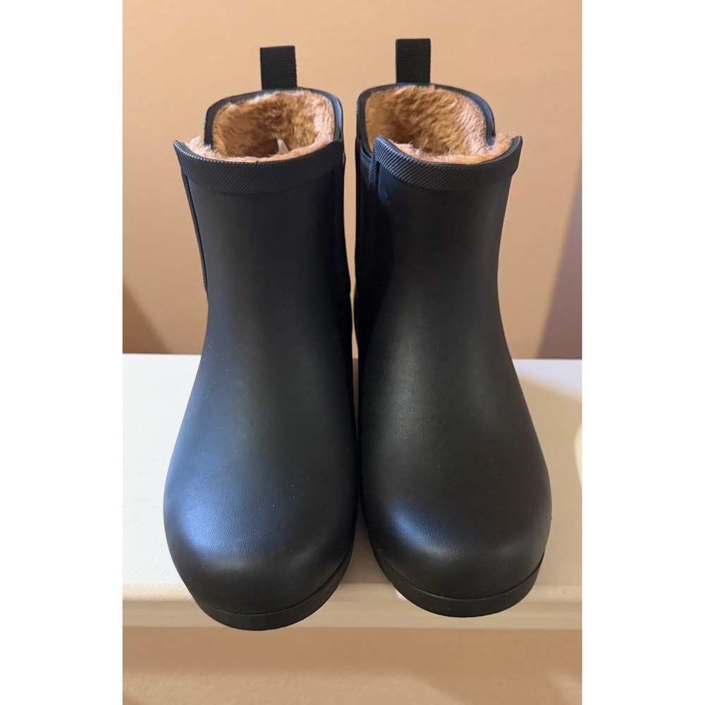 Chooka Women's Waterproof Plush Lined Chelsea Rain Boot 6 Black Outdoors.